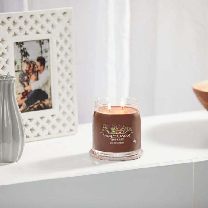 Yankee Candle Praline & Birch - Signature Medium Jar
